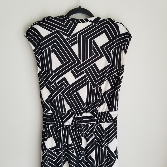Emma and Michelle geometric pattern Jumpsuit - Picture 7 of 13